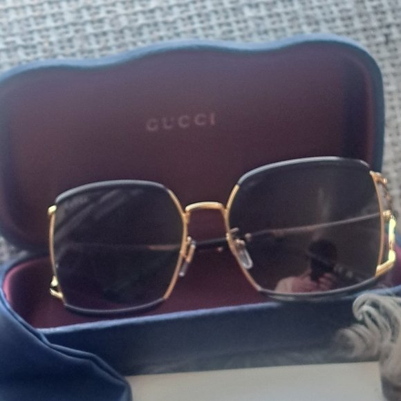 NEW GUCCI Sunglasses - Picture 1 of 7